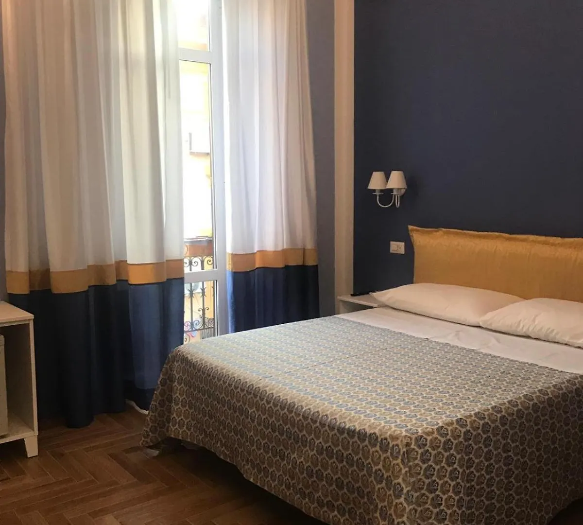B&B I Due Teatri Naples 0*,  Italy